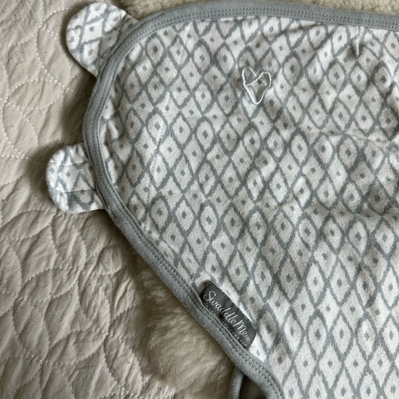 Swaddle Me Swaddle, gray & white, zip bottom - Picture 11 of 14